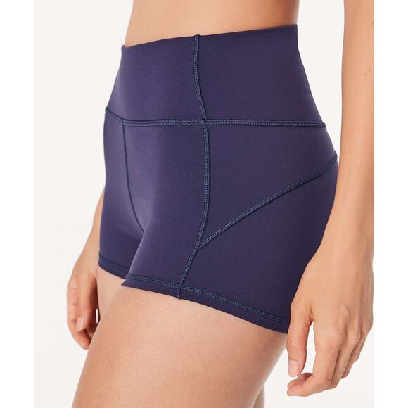 Lululemon In Movement Short (Everlux 2.5") Size 2 Purple EUC - Picture 3 of 8